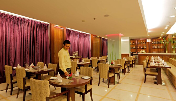 Country Inn andamp; Suites by Radisson, Delhi Saket - Mosaic
