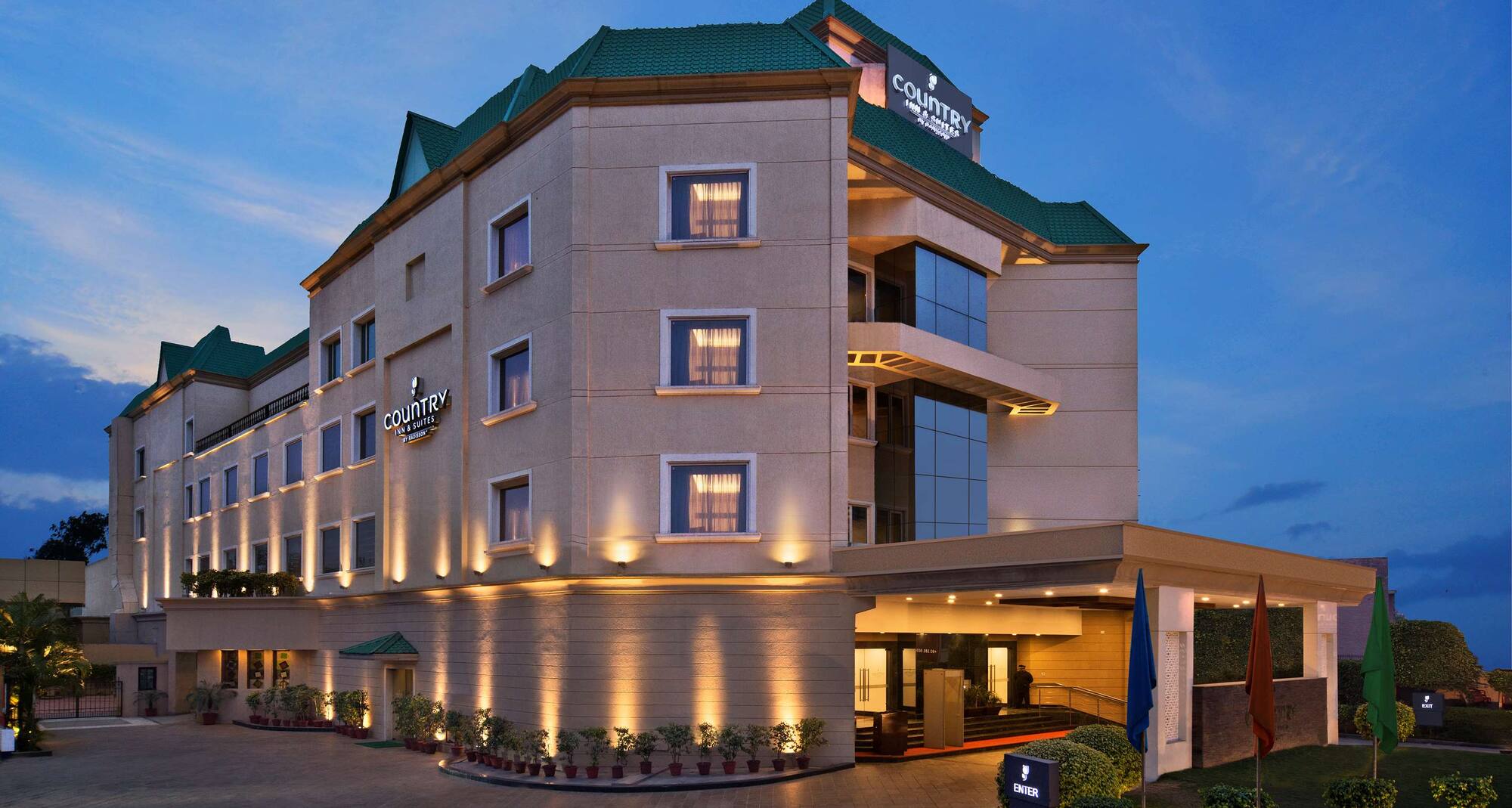 Hotel in Jalandhar near Bus Stand | Country Inn & Suites, Jalandhar