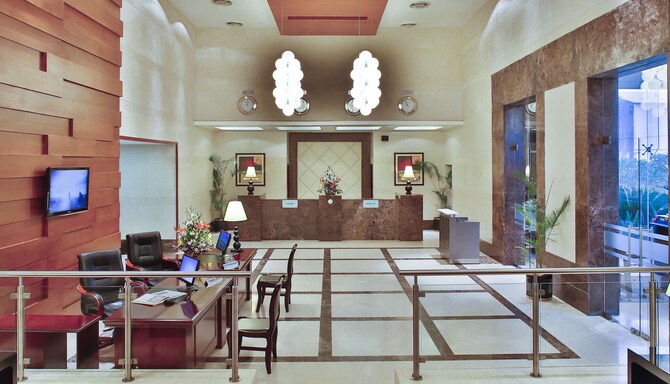 Country Inn andamp; Suites by Radisson, Mysore - Lobby