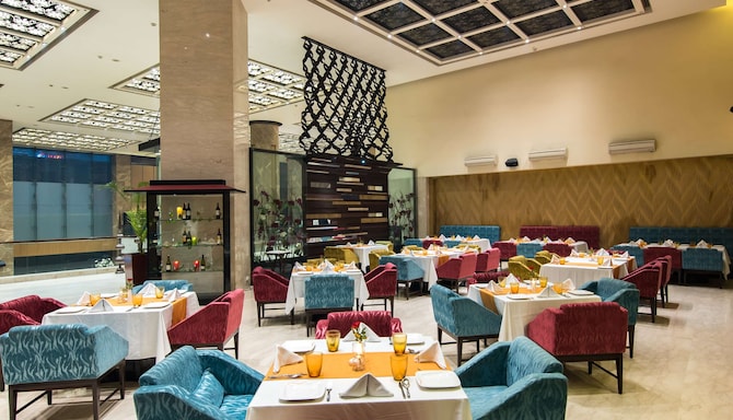 Country Inn & Suites by Radisson, Sahibabad, Distt Ghaziabad (U.P.) - Tatva