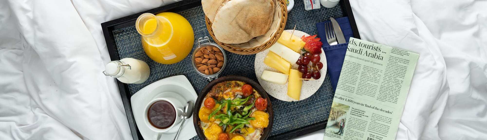 Offers and Packages - Experience Package Luxury - Breakfast in bed
