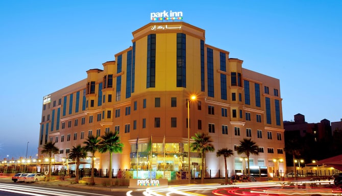 Park Inn By Radisson Al Khobar - Hotel Exterior