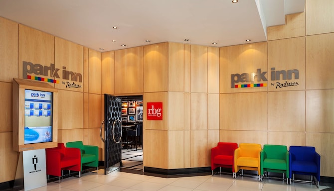 Park Inn By Radisson Belfast - Lobby