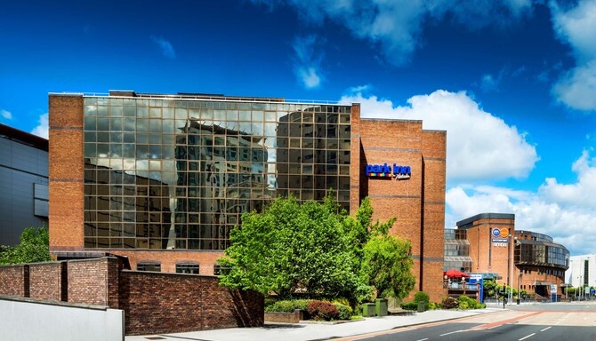 Park Inn By Radisson Cardiff City Centre - Hotel Exterior