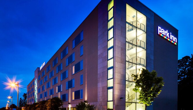 Park Inn By Radisson Frankfurt Airport - Buitenzijde hotel