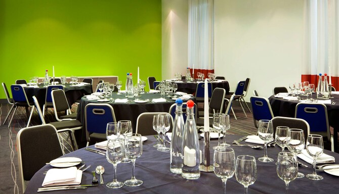 Park Inn By Radisson Manchester City Centre - Piccadilly Meeting Room Banquet Style