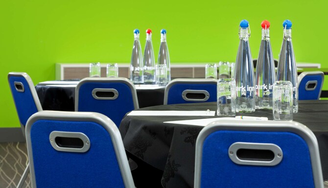 Park Inn By Radisson Manchester City Centre - Meeting Room