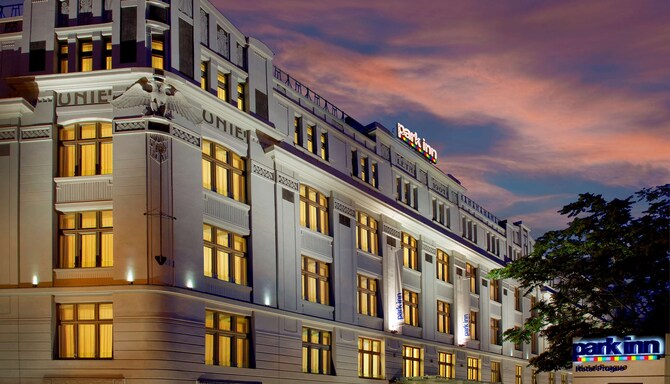 Park Inn Prague – Außenbereich des Hotels