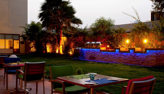 Park Inn By Radisson Al Khobar - Restaurant Terrace