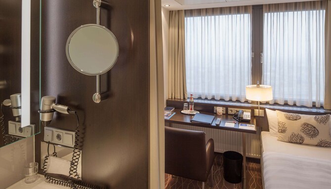 Park Inn by Radisson Berlin Alexanderplatz – Standard-Einzelzimmer