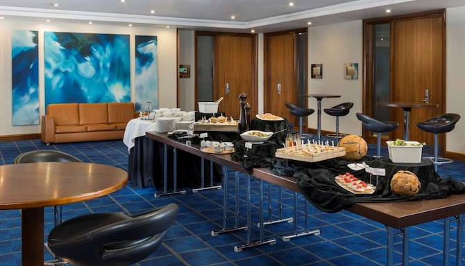 Park Inn by Radisson Hotel and Conference Centre London Heathrow – Konferenzeinrichtungen