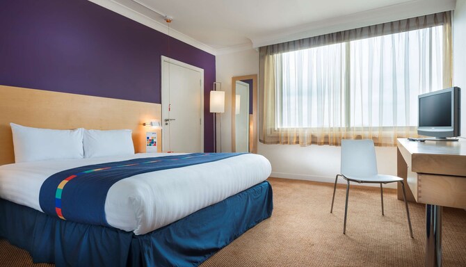 Park Inn by Radisson Hotel amp; Conference Centre London Heathrow – Standard Zimmer