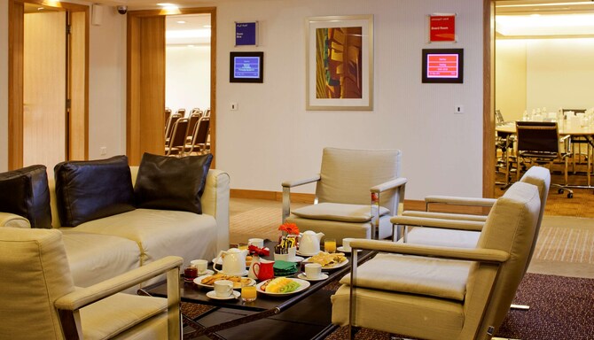 Park Inn by Radisson, Muscat - Meeting Room Lounge