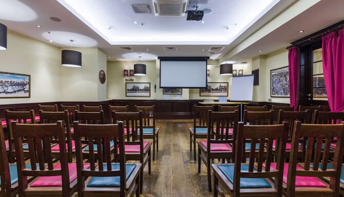 Park Inn by Radisson, Nevsky St Petersburg - Meeting Room