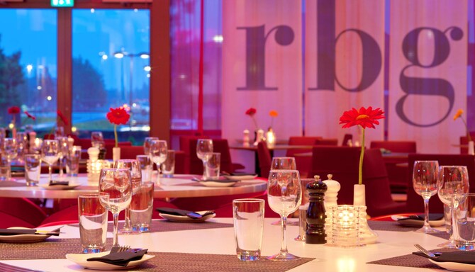 Park Inn By Radisson Oslo Airport - RBG Restaurant