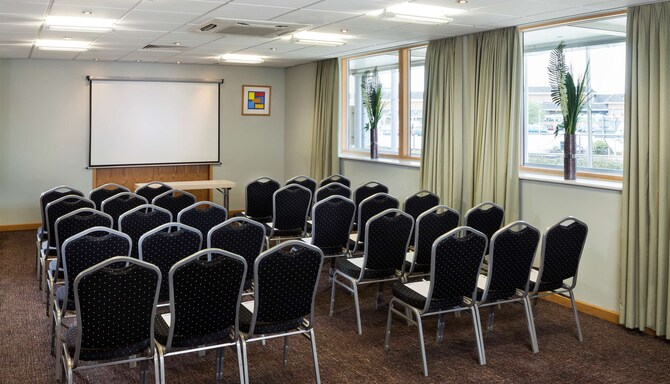 Park Inn By Radisson Peterborough - Meeting Room Auditorium Style