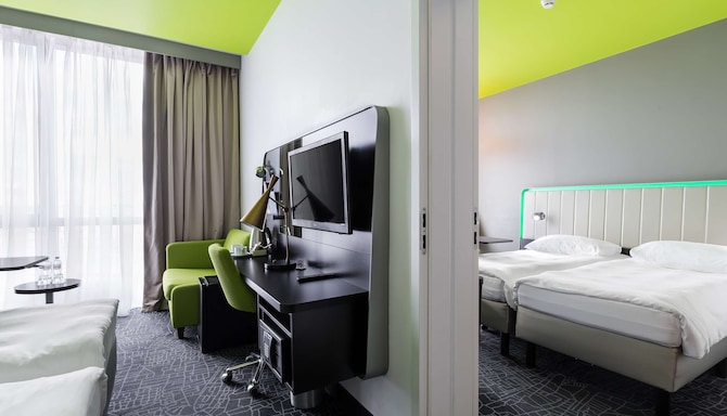 Park Inn by Radisson Pulkovo Airport St. Petersburg - Family Stay