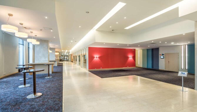 Park Inn by Radisson Pulkovskaya Hotel andamp; Conference Centre St Petersburg - Meeting Room Break Area