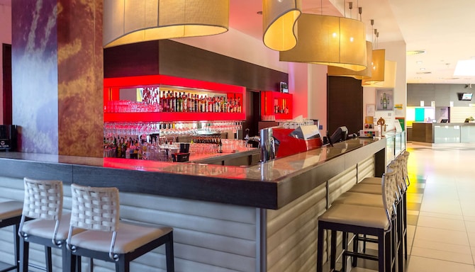 Park Inn By Radisson Sarvar Resort andamp; Spa - Bar