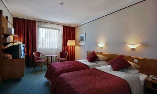 Park Inn by Radisson, Veliky Novgorod - Guest Room