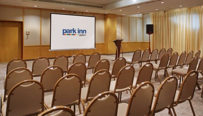 Park Inn by Radisson, Veliky Novgorod - Meeting Room