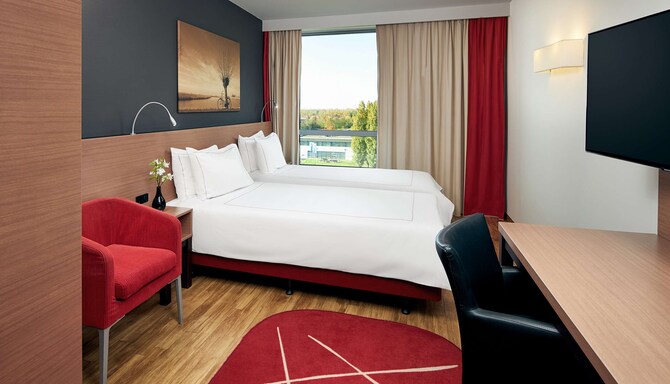 Park Plaza Amsterdam Airport - Superior Triple Room