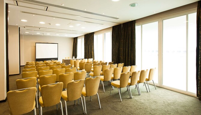 Park Plaza Cardiff - Meeting room