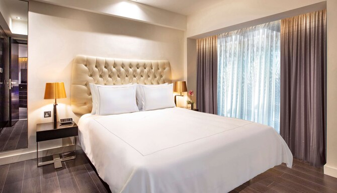 Park Plaza London Riverbank - One Bedroom Suite