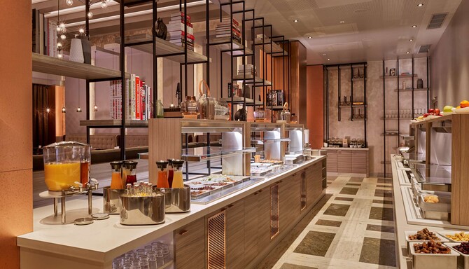 Park Plaza Nuremberg - Salle Travertine, espace buffet