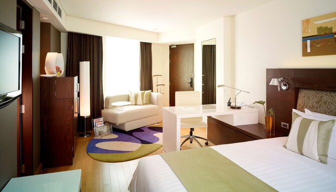 Park Plaza Sukhumvit Hotel, Bangkok - Deluxe Corner