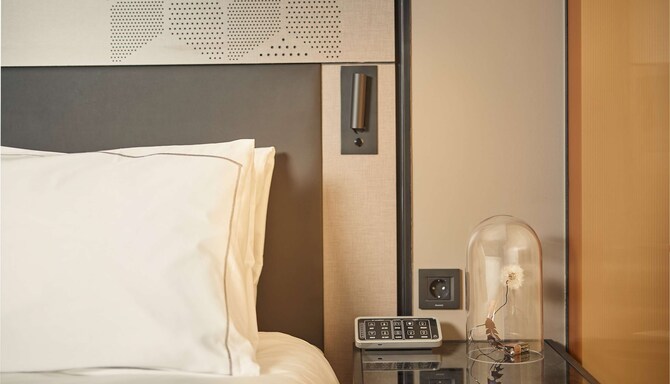 Park Plaza Vondelpark, Amsterdam - Superior Room Queen Detail