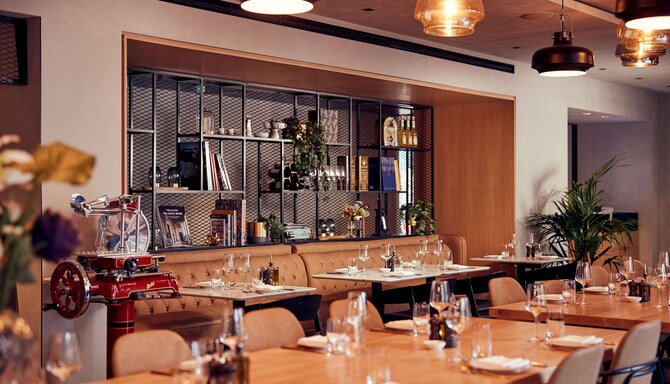 Park Plaza Vondelpark, Amsterdam - Restaurant interior