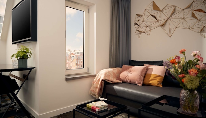 Park Plaza Vondelpark, Amsterdam - Studio Room King Bed