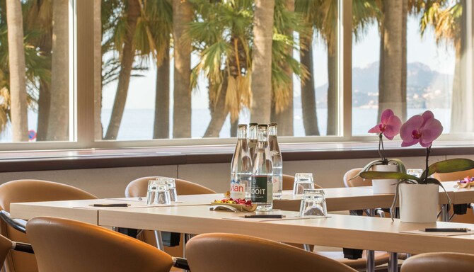 Radisson Blu 1835 Hotel and Thalasso, Cannes - Salle de réunion