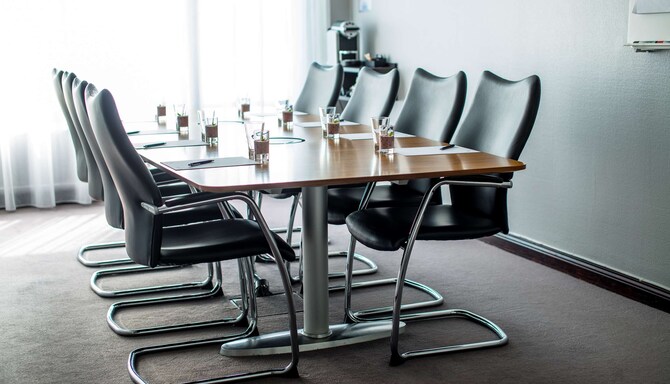 Radisson Blu Arlandia Hotel, Stockholm-Arlanda - Meeting room boardroom