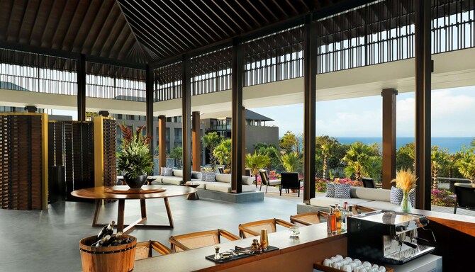 Radisson Blu Bali Uluwatu - Lookout Loung Bar
