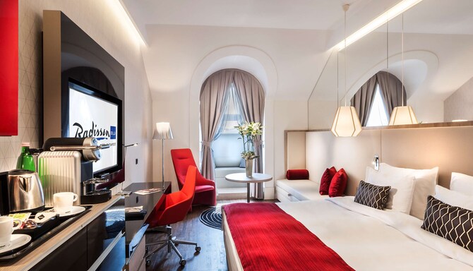 Radisson Blu Béke Hotel, Budapest – Junior Suite