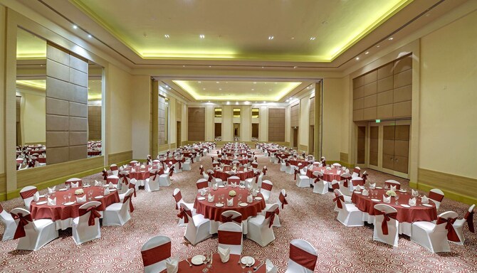 Radisson Blu Bengaluru Outer Ring Road - Grand Victoria