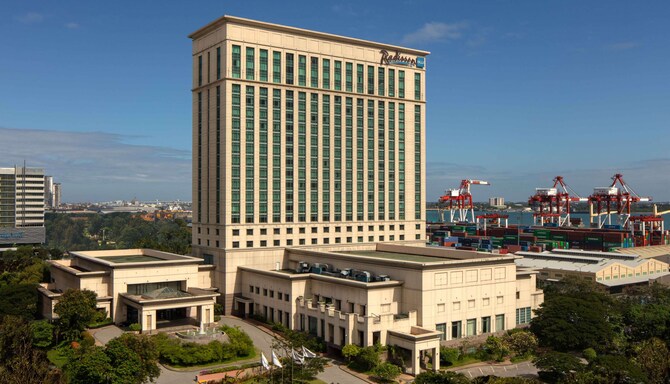Radisson Blu Cebu - Exterior
