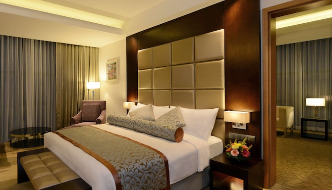 Radisson Blu Chattogram Bay View - Executive Suite