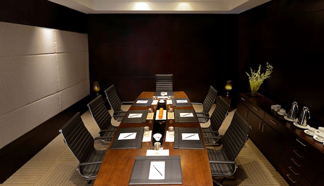 Radisson Blu Chattogram Bay View - Meeting Room