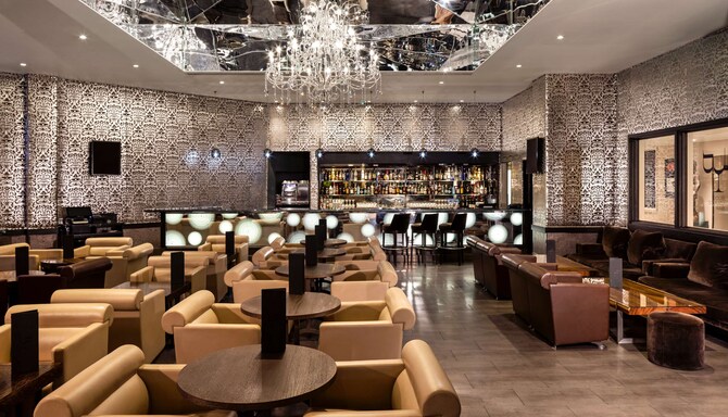 Radisson Blu Edwardian Heathrow Hotel - Bijou Bar
