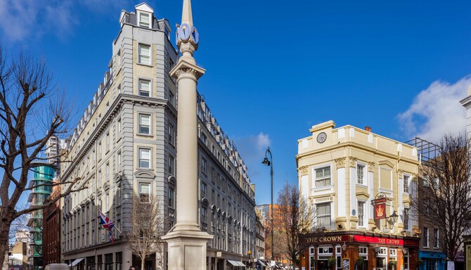Radisson Blu Edwardian Mercer Street Hotel - Mercer Street Exterior