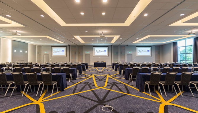 Radisson Blu Hotel Amsterdam Airport - Prince William Ballroom - classroom