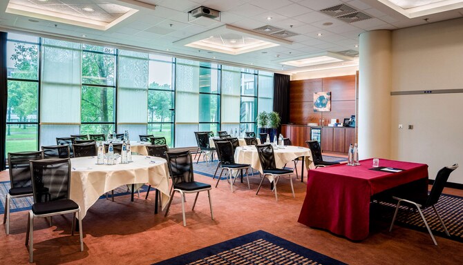 Radisson Blu Hotel Amsterdam Airport - Sapphire Meeting Room