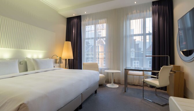 Radisson Blu Hotel, Amsterdam - Premium Room Naturally Cool