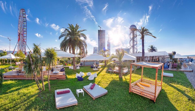 Radisson Blu Hotel, Batumi - Clouds bar