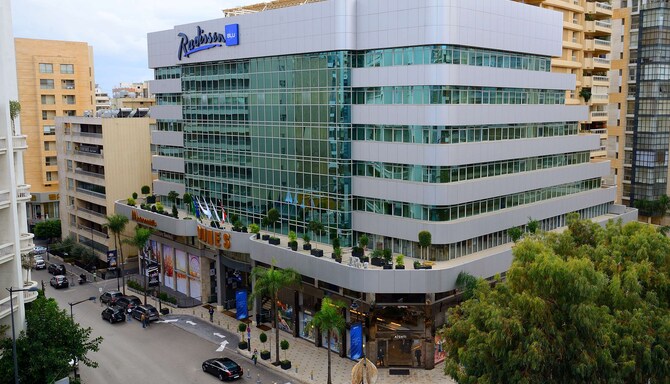 Radisson Blu Hotel, Beirut Verdun - Hotel exterior