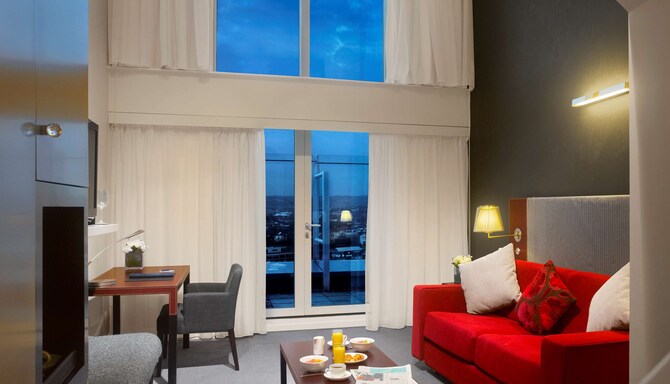 Radisson Blu Hotel, Bristol - Presidential suite living room