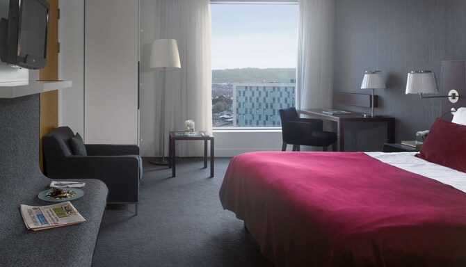 Radisson Blu Hotel, Cardiff - Business Class Room